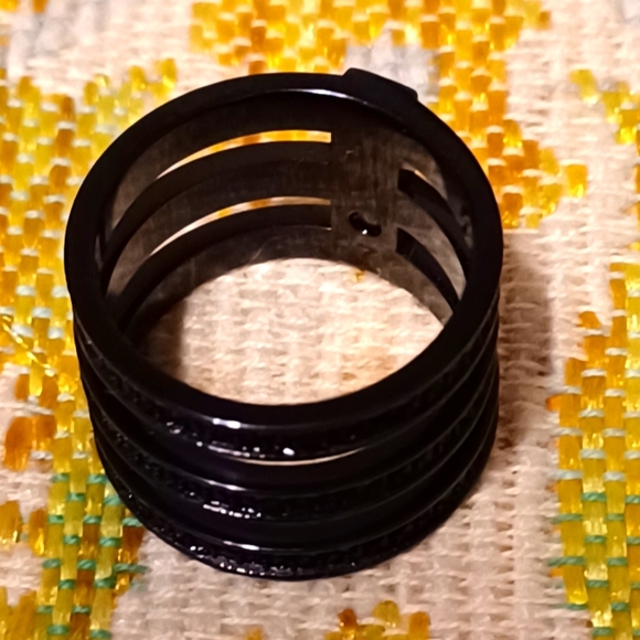 Michael Kors ring ! - Picture 8 of 8